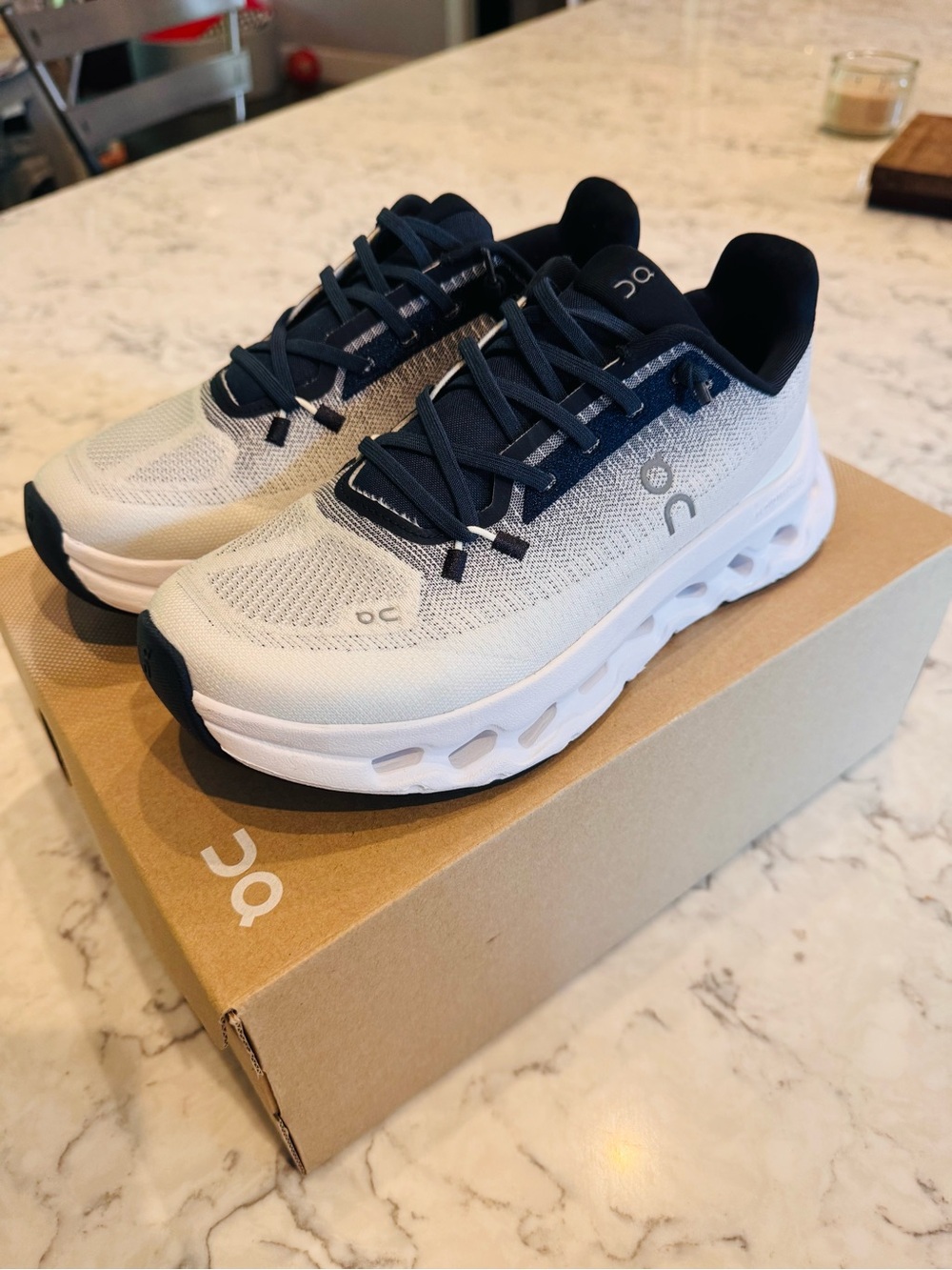 On Cloudswift Women's Athletic Shoes - White gray and Navy - Picture 2 of 10
